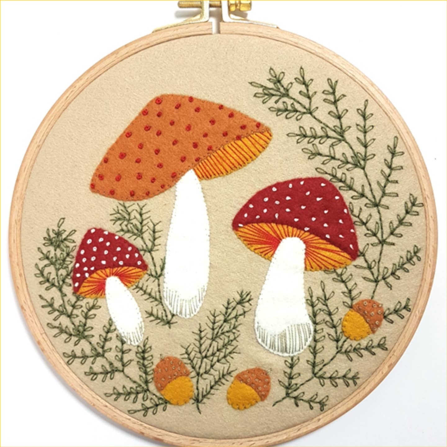 Corinne Lapiere - Toadstool Appliqué Hoop Craft Kit