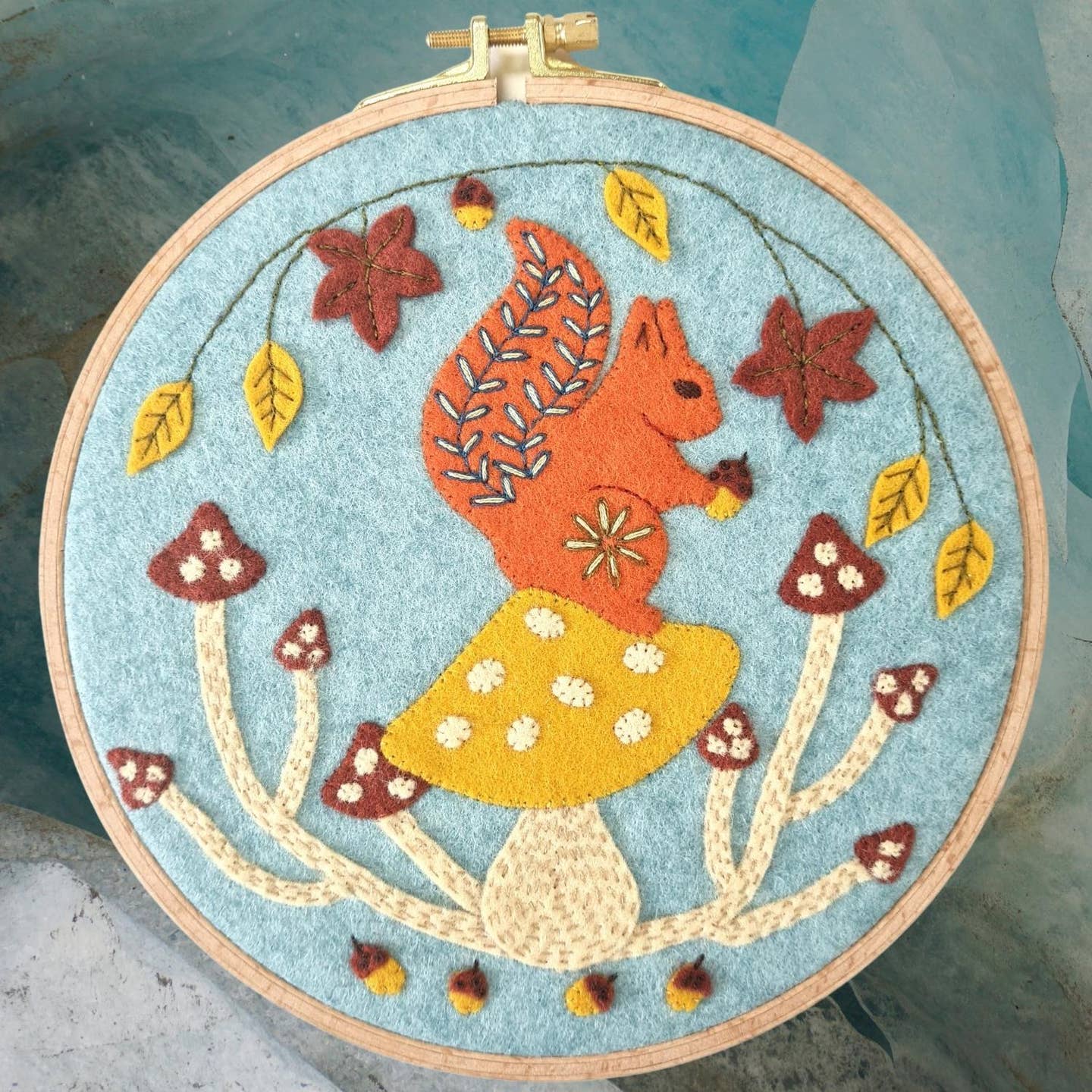 Corinne Lapierre - Squirrel Felt Appliqué Hoop Craft Kit